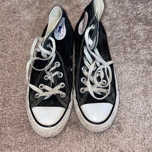 Used black converse